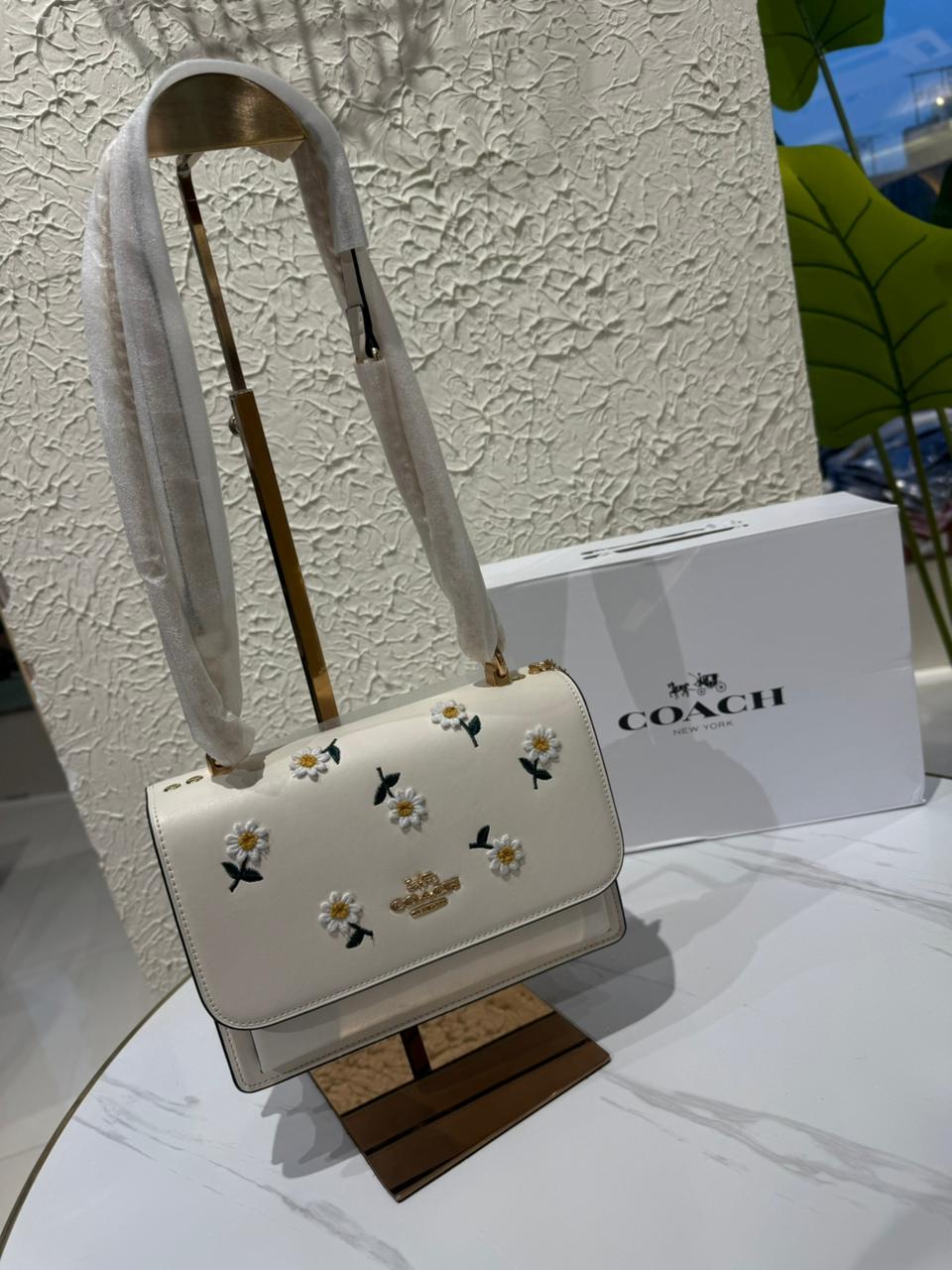 PREMIUM KLARE CROSSBODY WITH DAISY EMBROIDERY SLING BAG