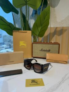 Burberry Eyewear Madeline geometric-frame sunglasses