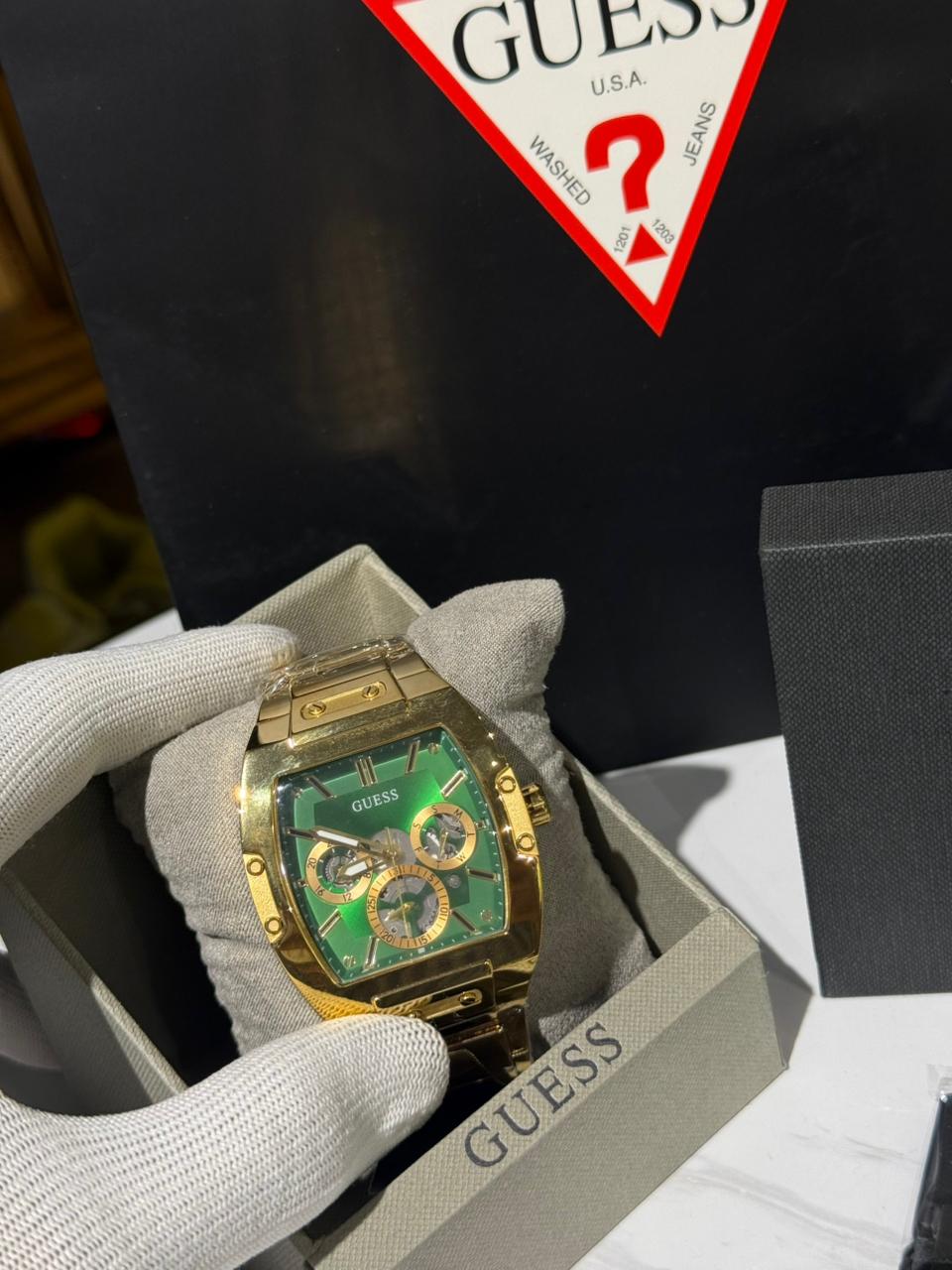 Guess PHOENIX Men Green Rectangle Dial Analog Watch – GW0456G3